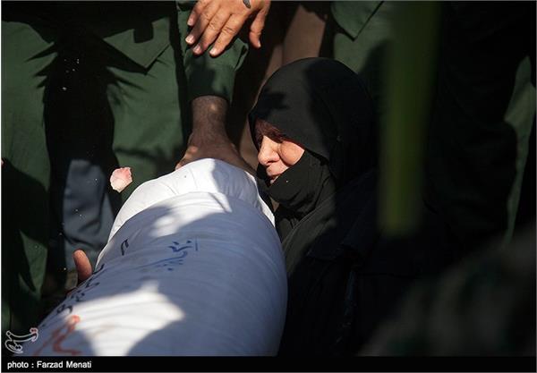 تشییع و تدفین شهید گمنام در کرمانشاه 1