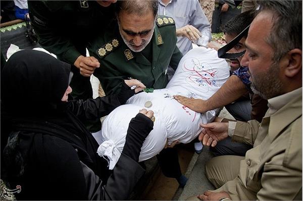 تشییع و خاکسپاری شهید گمنام در کرمانشاه 9