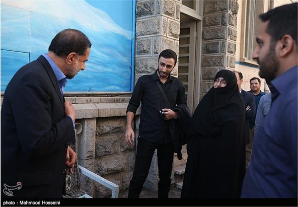 حضور خانواده سردار شهید حسین همدانی در معراج شهدا 25