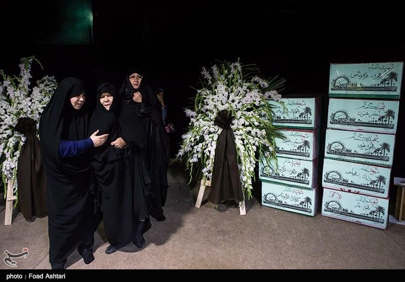 دیدار خانواده شهید سیدیحیی سیدی با پیکر فرزندشان پس از ۳۰ سال 1