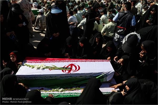 استقبال از پیکرهای 119 شهید تازه تفحص شده در شلمچه 15