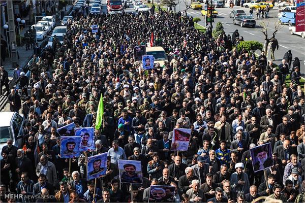 تشییع پیکر دوشهید گمنام دفاع مقدس در محمد شهر کرج 18