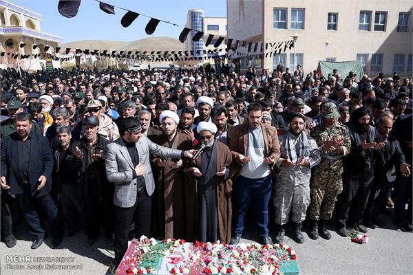 مراسم تشییع و خاکسپاری دو شهید گمنام در محلات 9