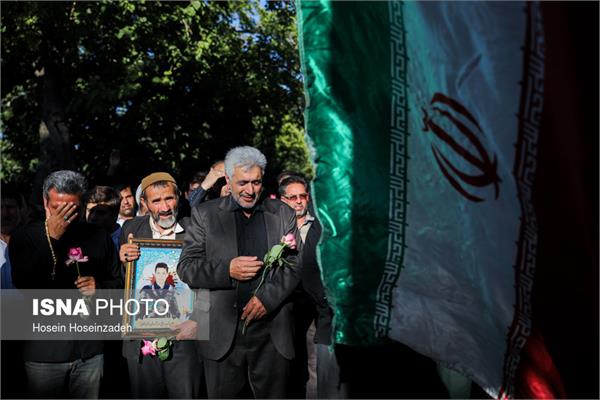 تشییع پیکر مطهر دو شهید گمنام در شاندیز 3