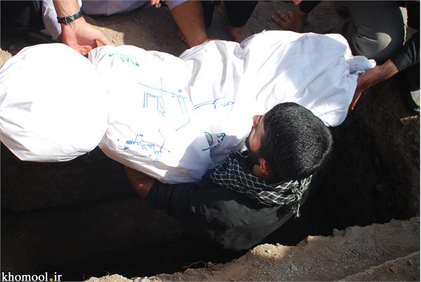 تشییع و خاکسپاری شهدای گمنام دانشگاه آزاد اسلامی اردستان استان اصفهان-12/7/89