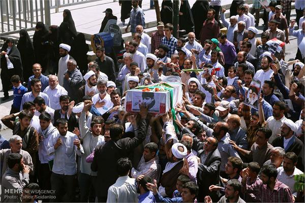 حضور خانواده شهید تازه شناسایی شهید سید ابوالفضل شیخ زاده در استان قم 7