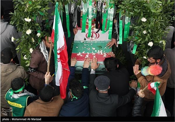 تشییع دو شهید گمنام در دانشگاه جامع امام حسین (ع) 16