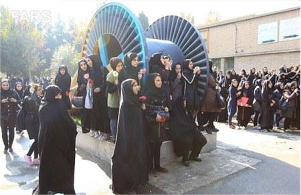 تشییع و خاکسپاری دو شهید گمنام در دانشکده فنی دختران ولی عصر(عج)