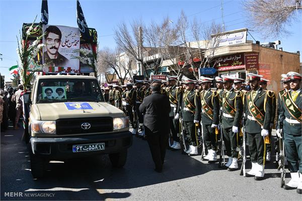 تشییع پیکر مطهر شهید «محمدحسن جلی» در شهرضا‎ 3