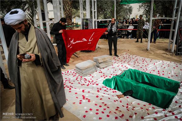 مراسم تشییع و تدفین دو شهید گمنام در دانشگاه پیام نور مرکز اهواز 15