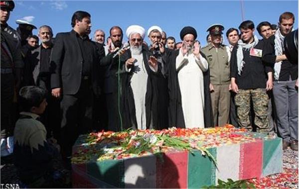 تشییع و خاکسپاری در دانشگاه آزاد زنجان