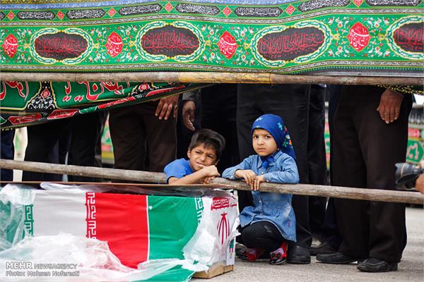 مراسم تشییع پیکر دو شهید دوران دفاع مقدس در بیرجند 25