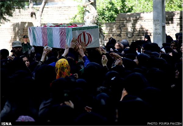 تشییع و خاکسپاری دو شهید گمنام در استان همدان 5