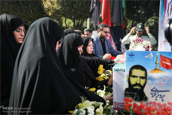 تشییع شهید پرویز قرایی 13