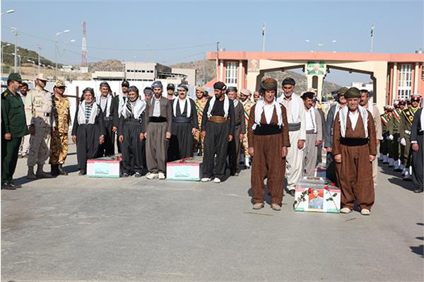 مراسم استقبال از 17 شهید دوران دفاع مقدس در مرز باشماق مریوان 12