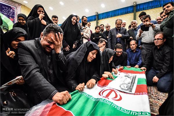 دیدار خانواده شهید طبائی با فرزندشان بعد از 33 سال 13