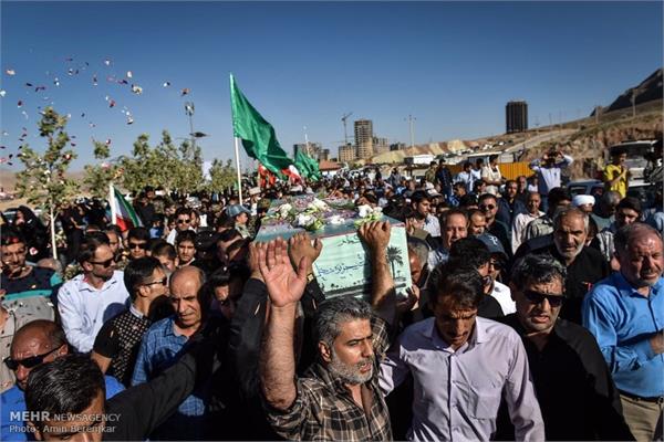 تشییع پیکر شهید گمنام در پارک کوهستانی دراک شیراز 2