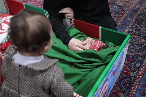 وداع با پیکر مطهر شهید القدس بهروز واحدی - 8 فروردین 1403 8