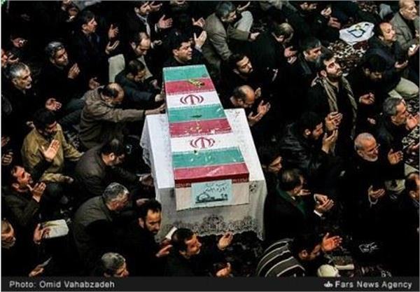 تشییع پیکر 3 شهید گمنام در تهران