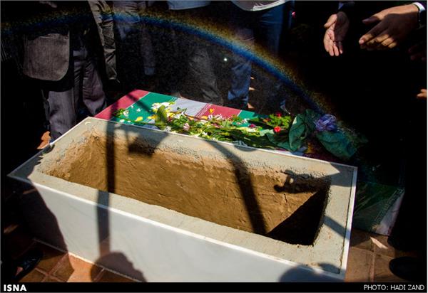 اجتماع عزاداران فاطمی و تشییع شهید گمنام در میدان هفت‌تیر