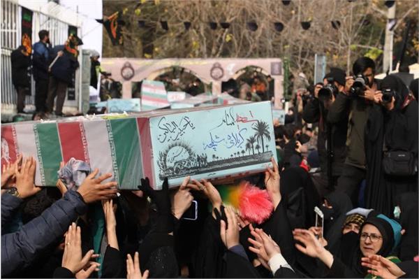 گزارش تصویری 2 تشییع 200 شهید گمنام دفاع مقدس در تهران  6 دی 1401  3