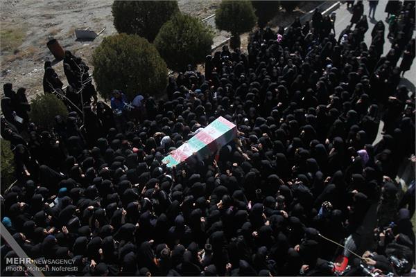 تشییع پیکر چهار شهید گمنام در بیرجند 14