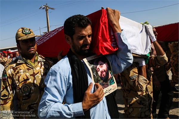 ورود پیکر ۴۸ شهید تازه تفحص شده دفاع مقدس از مرز شلمچه 10