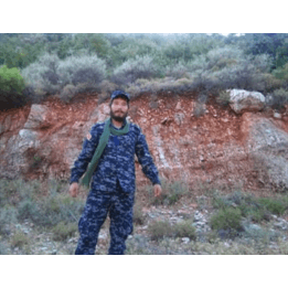 مادری که تنها پسرش را به سوریه فرستاد/ شهادت برادرم را از بنرهای شهر متوجه شدیم