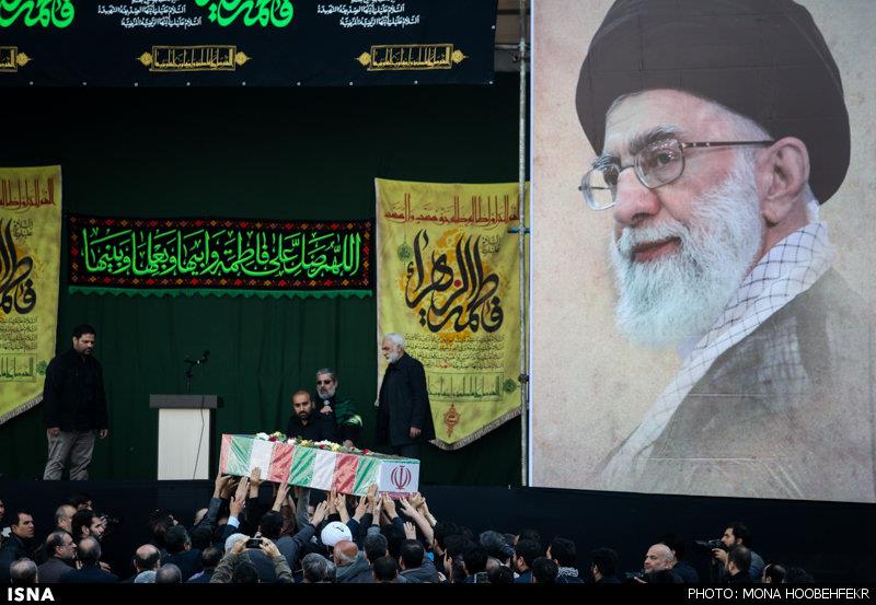 اجتماع عزاداران فاطمی و تشییع شهید گمنام در میدان هفت‌تیر