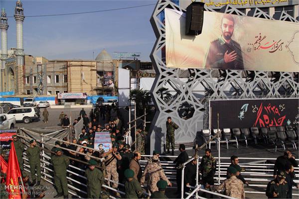 مراسم تشییع شهید محسن حججی در میدان امام حسین (ع) 3
