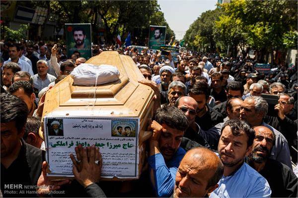 مراسم تشییع پیکر چهار شهید گمنام دفاع مقدس در تبریز 3