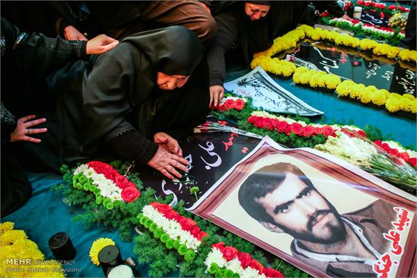 شناسایی هویت دوتن از شهیدان گمنام دفاع مقدس 10