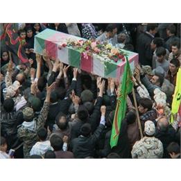 غبارروبی مزار شهدای زنجان همزمان با دهه مبارک فجر/ تولید نرم‌‏افزار تاریخ انقلاب در زنجان