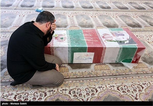 مراسم وداع با پیکر شهدای احراز هویت شده در اصفهان 17