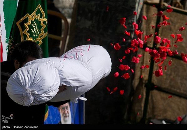 تشییع پیکر دو شهید گمنام در دانشگاه علوم پزشکی بقیه الله 1