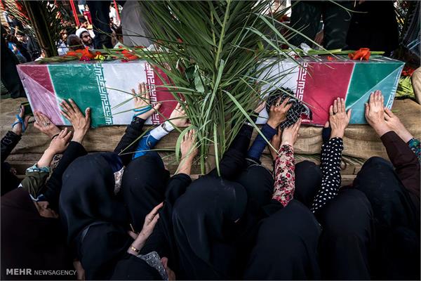 تشییع پیکر دو شهید گمنام در رشت 2