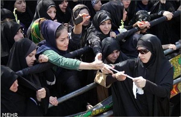 تشییع و خاکسپاری دو شهید گمنام در بوستان پرواز تهران