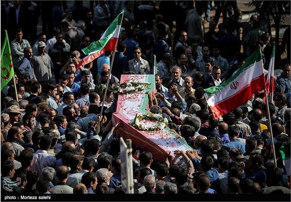 تشییع شهدای گمنام در ذوب آهن اصفهان 4