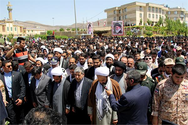 تشییع و خاکسپاری دو شهید گمنام در دانشگاه آزاد پرند 22