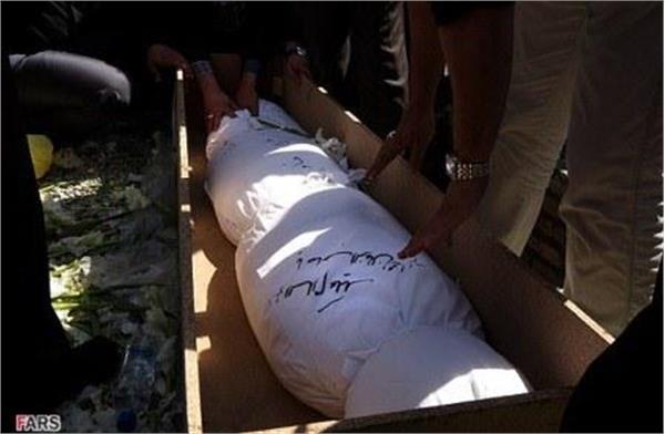 تشییع وخاکسپاری شهیدان  گمنام در دانشگاه آزاد اسلامی واحدعلوم و تحقیقات