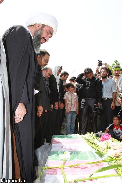 تشییع و خاکسپاری شهدای گمنام دانشگاه خلیج فارس بوشهر-27/2/89