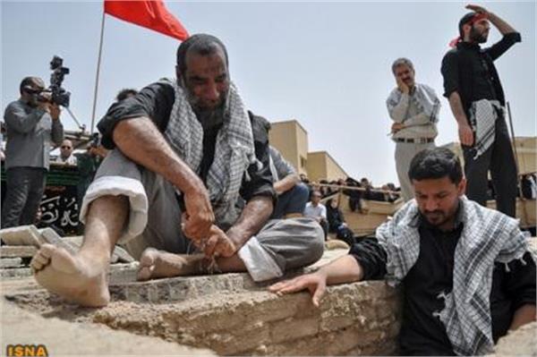 تشییع و خاکسپاری شهدای گمنام در دانشگاه آزاد آبادان