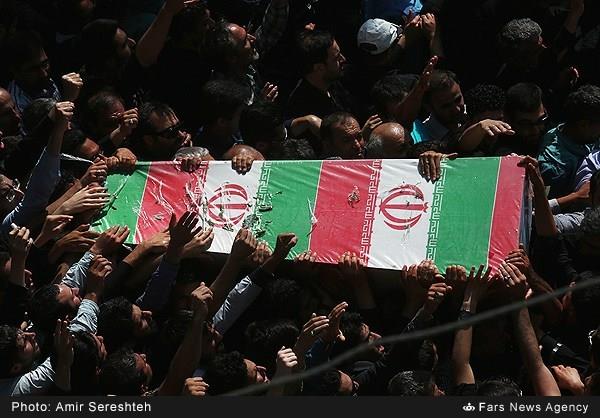 تشییع پیکر مطهر شهید غواص سیدجلیل میری‌ورکی 6