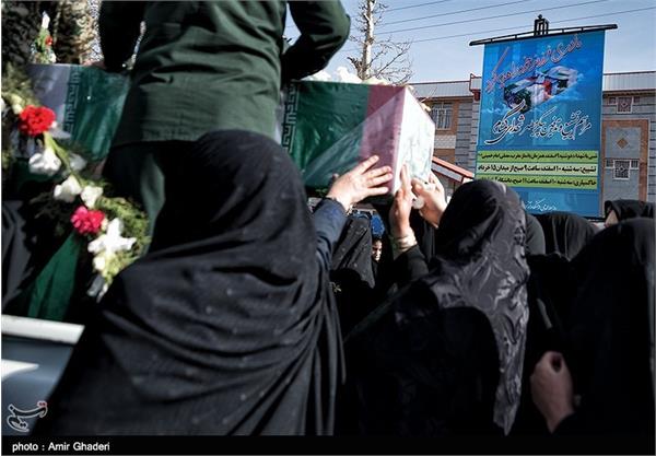 تشییع شهدای گمنام در خمین 16