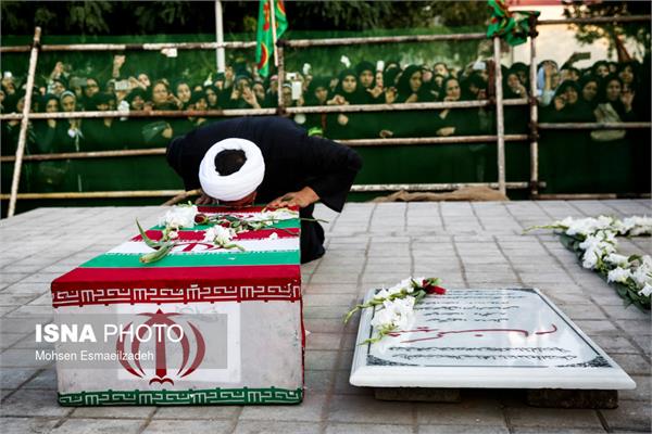 تشییع دو شهید گمنام در پارک نیلوفرآبی مشهد 15
