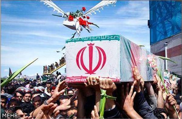 تشییع و خاکسپاری شهدای گمنام در دانشگاه آزاد تاکستان