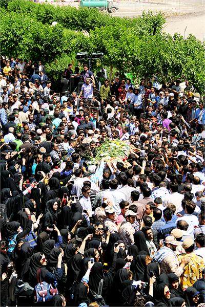 تشییع و خاکسپاری دو شهید گمنام در دانشگاه آزاد پرند 14