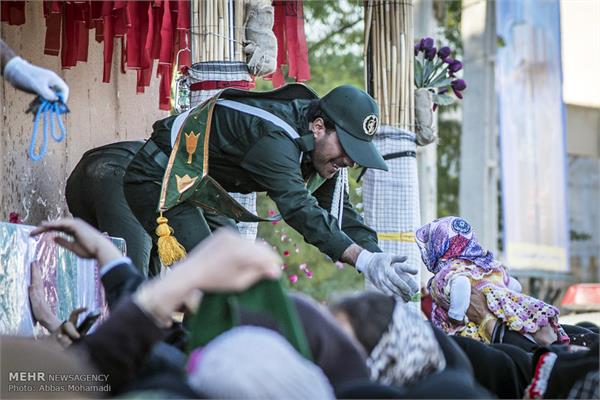 تشییع پیکر شهدای گمنام هشت سال دفاع مقدس در لامرد 3