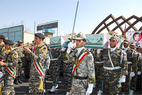 تشییع پیکر شهید رضا علی اعرابیان درسمنان 6