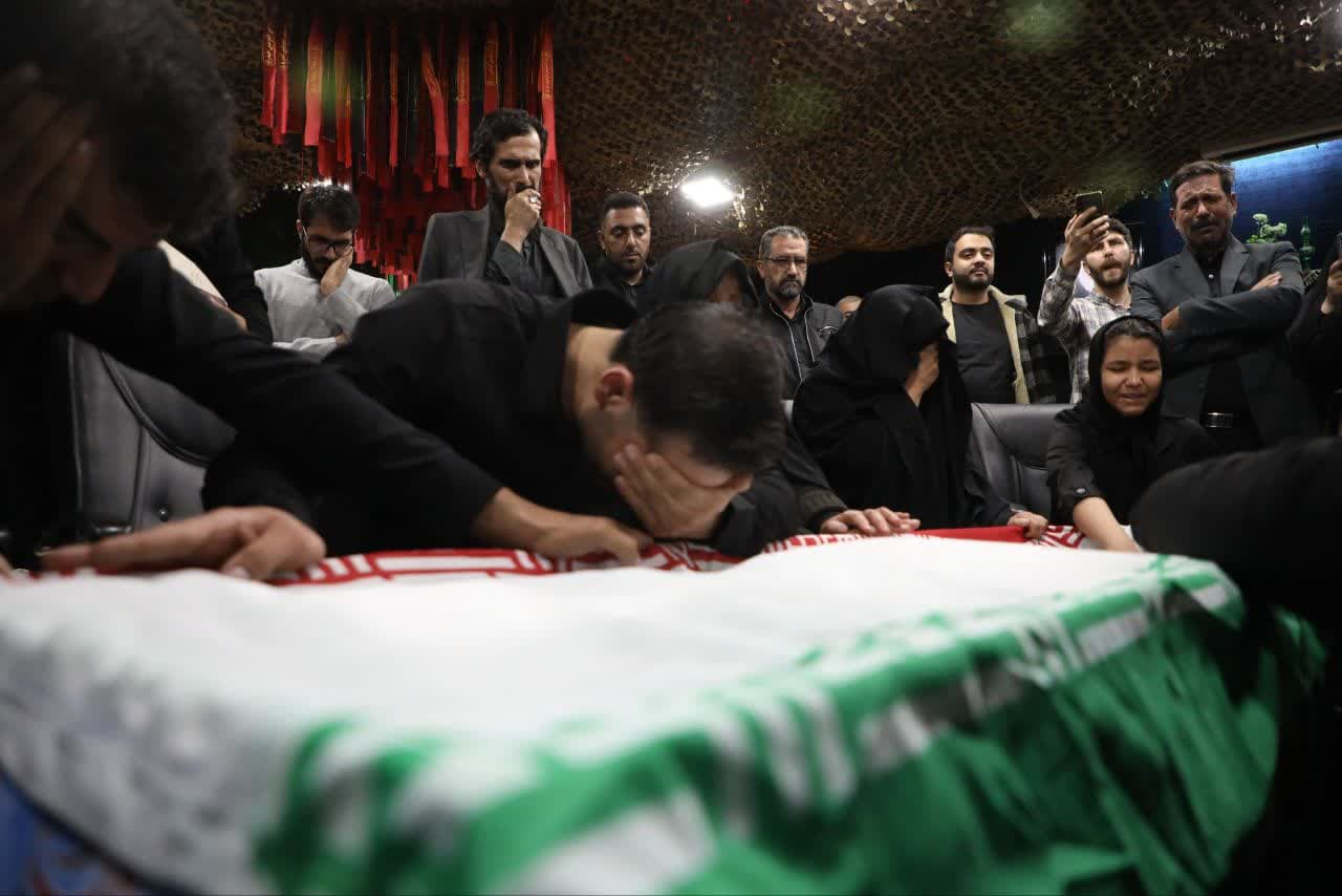 وداع با پیکر مطهر شهید راه قدس الهوردی رحیم‌پور -6آبان1403 3